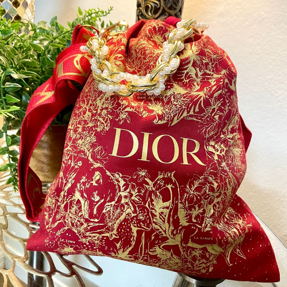 Dior